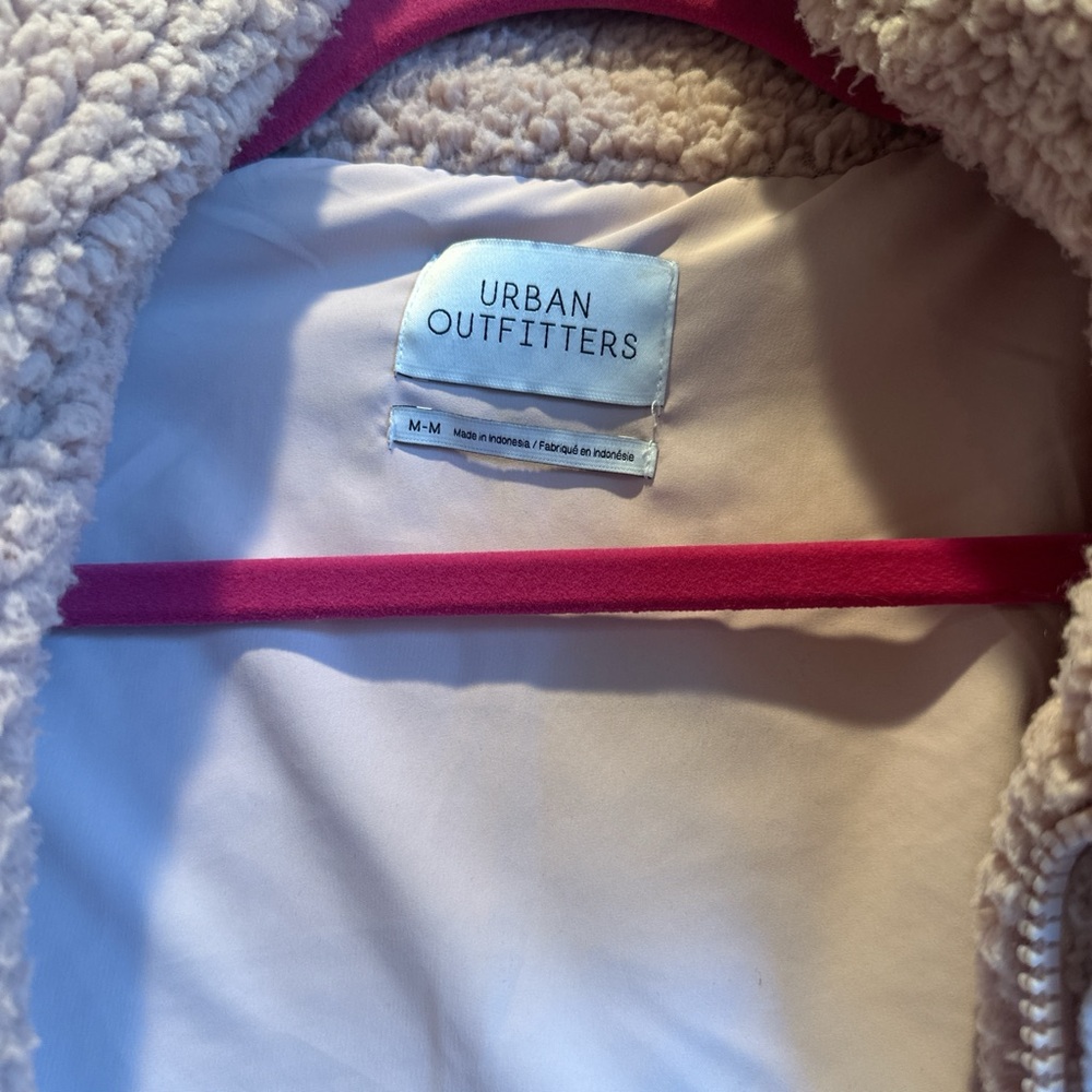 Urban Outfitters Cream Sherpa Jacket - Picture 2 of 6